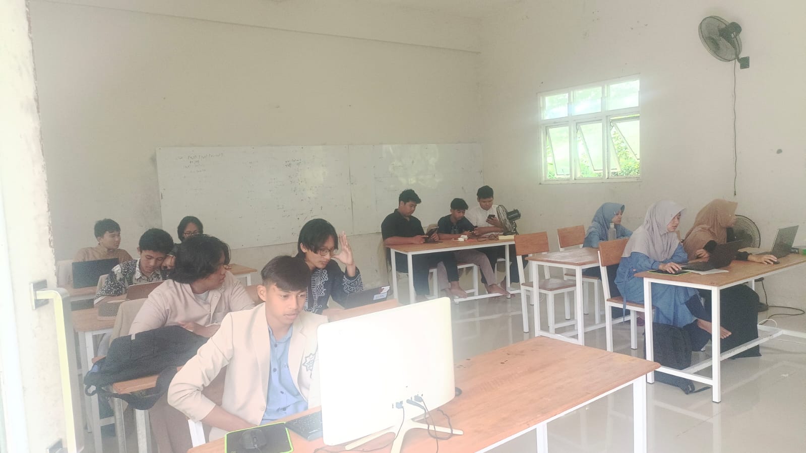 Soal UTBK Penalaran Umum 2025 Tingkat Sulit + Pembahasan Lengkap (Tipe SNBT Terbaru)