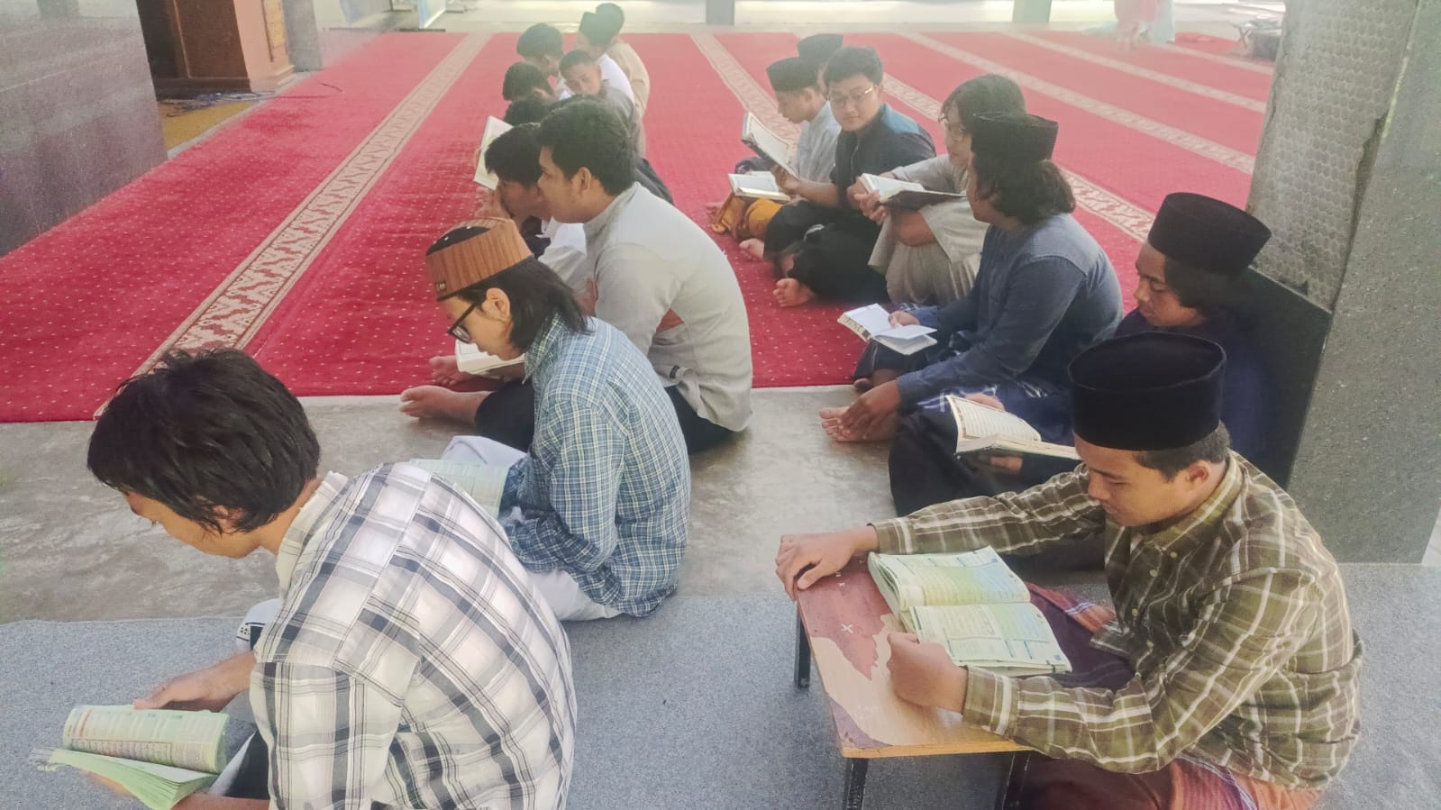 Ijazah Pesantren Bisa untuk Kuliah? Jangan Ragu, Ini Fakta Legalitas Jalur PTN dan PTS!