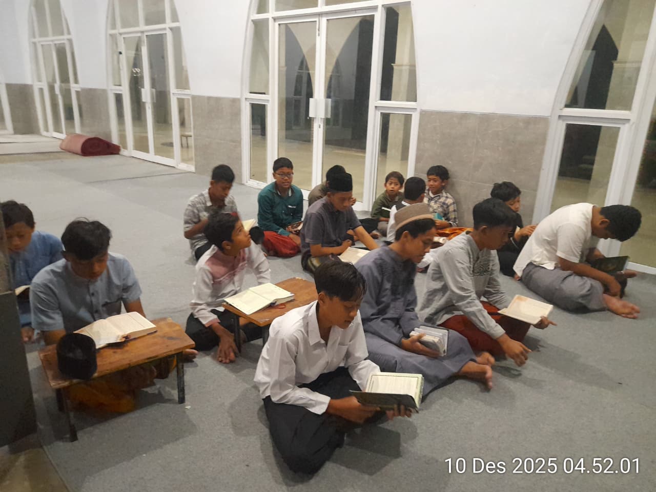 Santri Tembus Kampus Teknik: Panduan Lengkap Lulusan Pesantren Masuk ITS Surabaya!