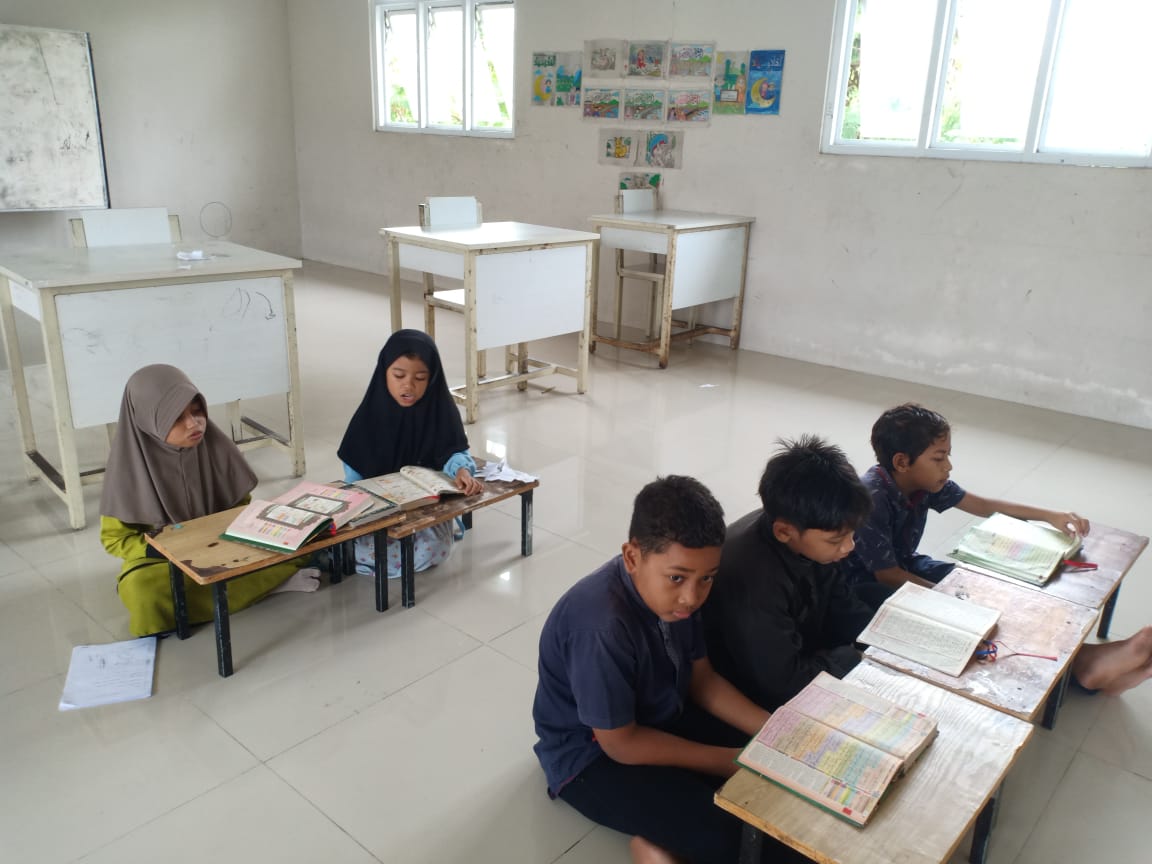 Peta Jalan Kuliah Lulusan Pesantren Tahfidz: Peluang Emas di PTN, Kampus Swasta, hingga Beasiswa Luar Negeri