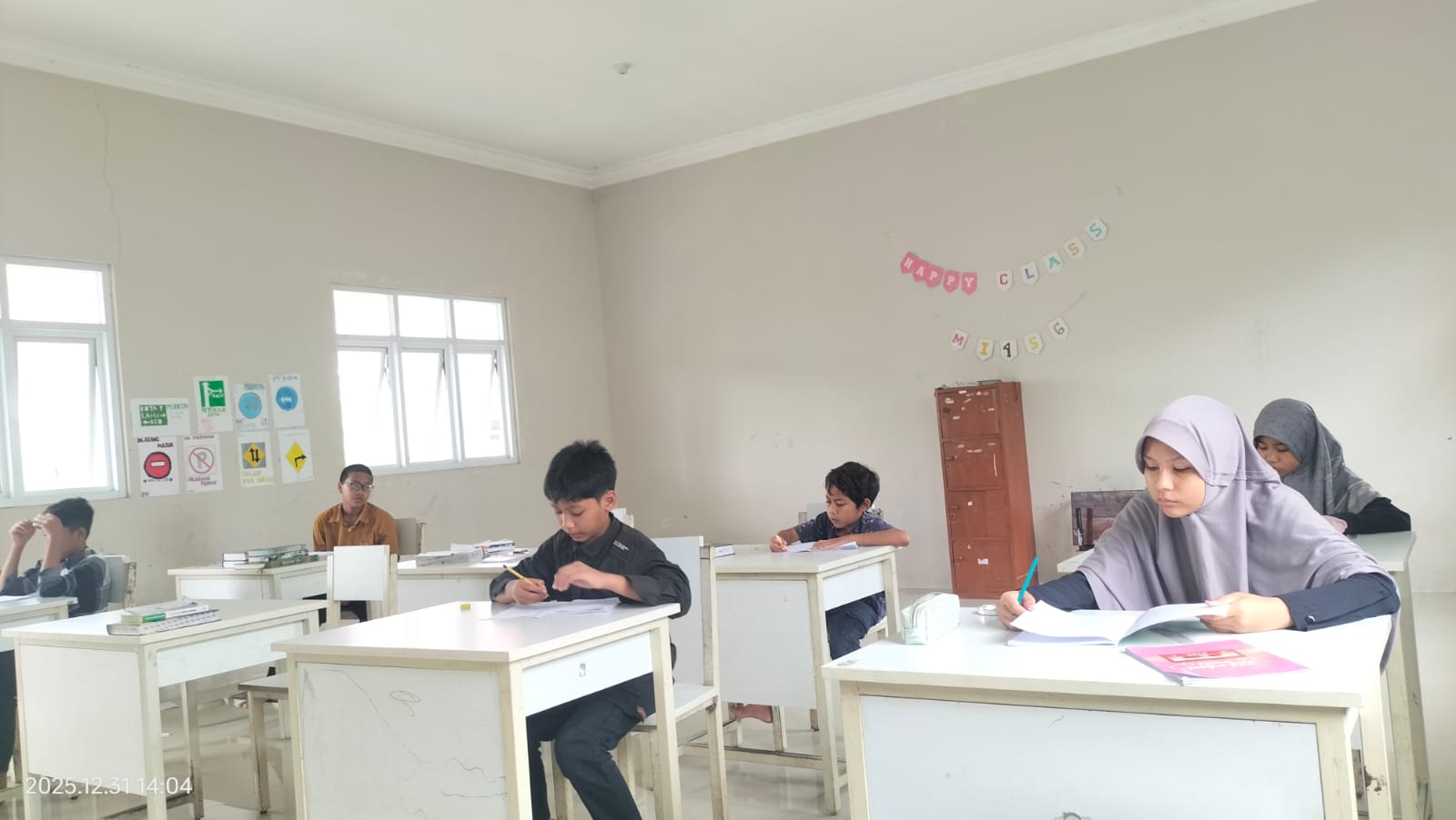 Pesantren Tahfidz untuk Usia SD: Fokus, Tantangan, dan Cara Memilih yang Tepat
